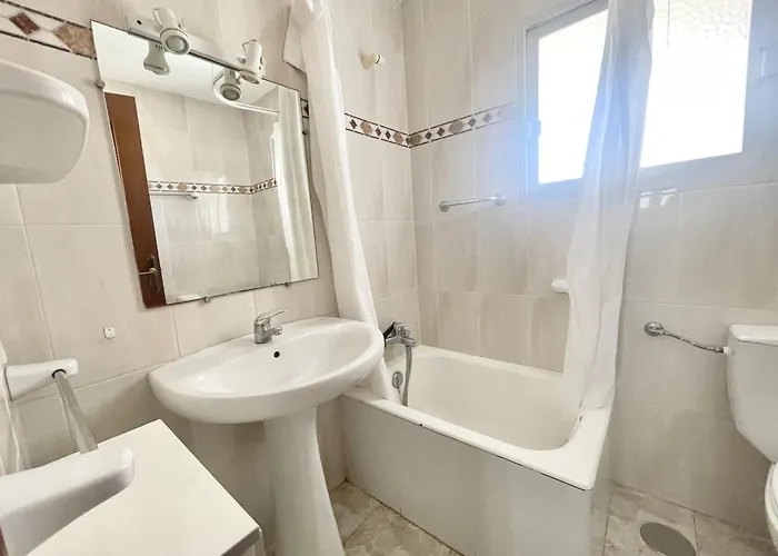 Апартаменты Tor Maraya Seafront Levante Бенидорм